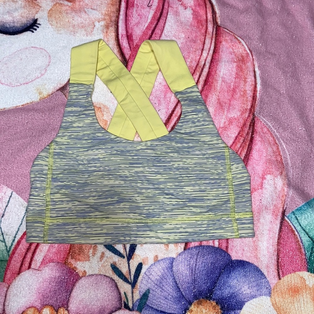 Lululemon sport bra